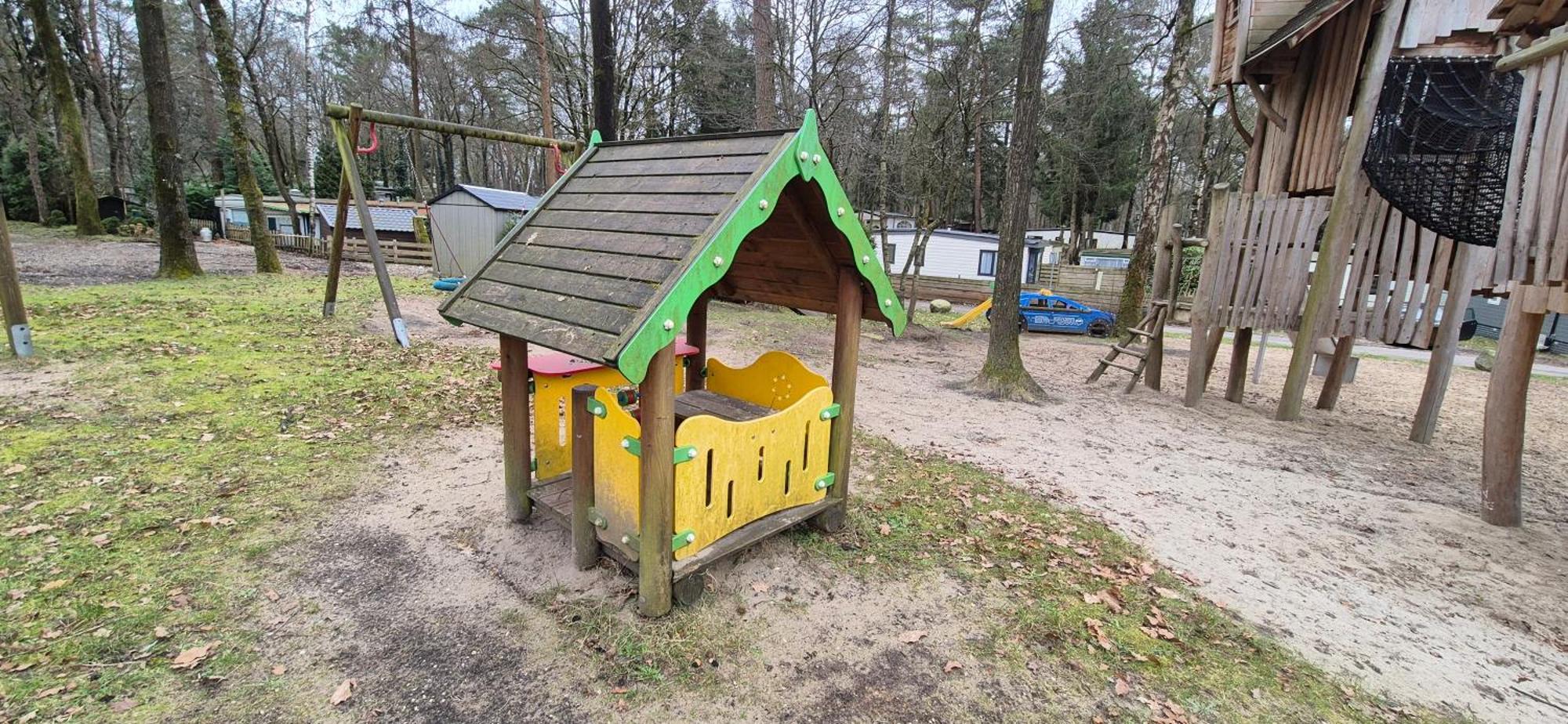 Het Veluwse Boshuisje Knus Chalet Met Omheinde Tuin Op De Veluwe Hoenderloo Bagian luar foto