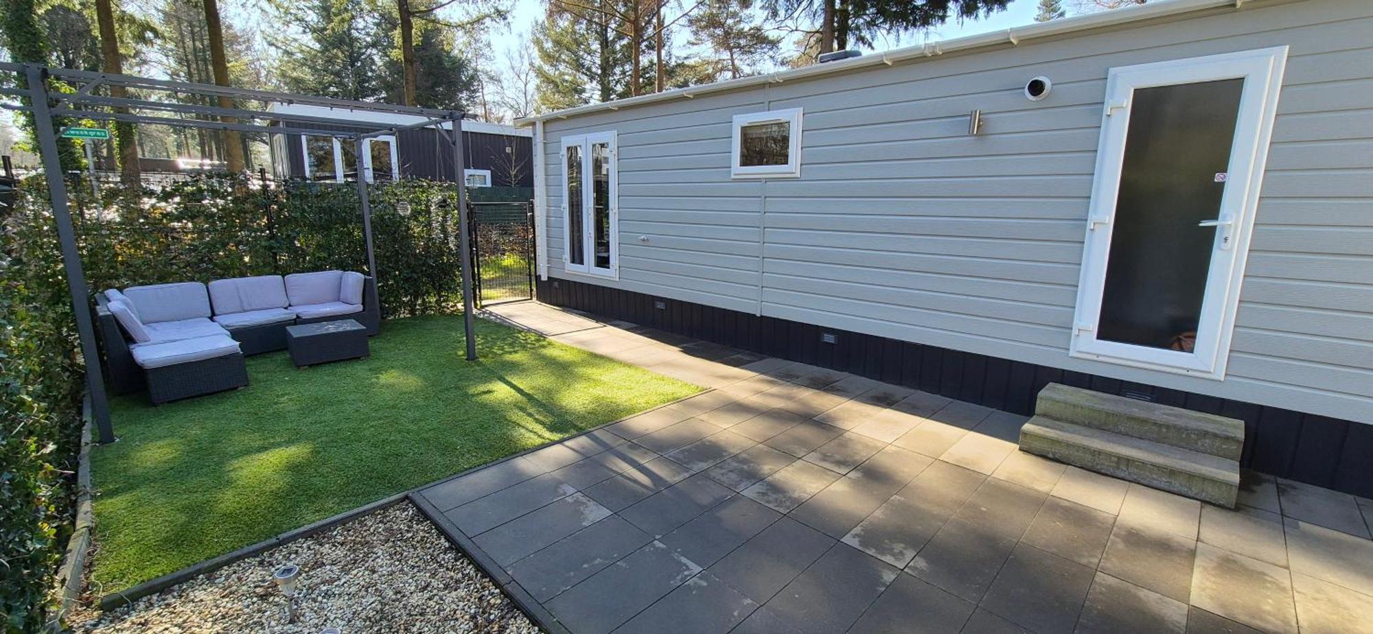 Het Veluwse Boshuisje Knus Chalet Met Omheinde Tuin Op De Veluwe Hoenderloo Bagian luar foto