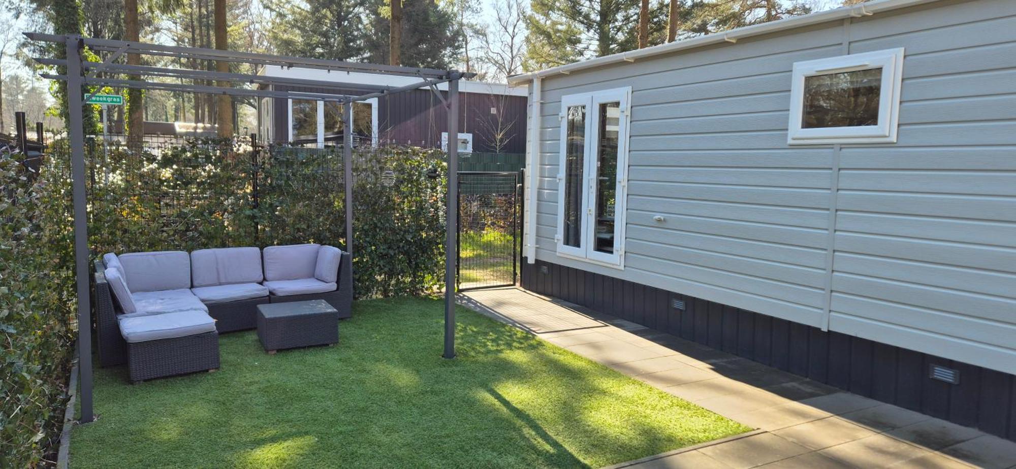 Het Veluwse Boshuisje Knus Chalet Met Omheinde Tuin Op De Veluwe Hoenderloo Bagian luar foto